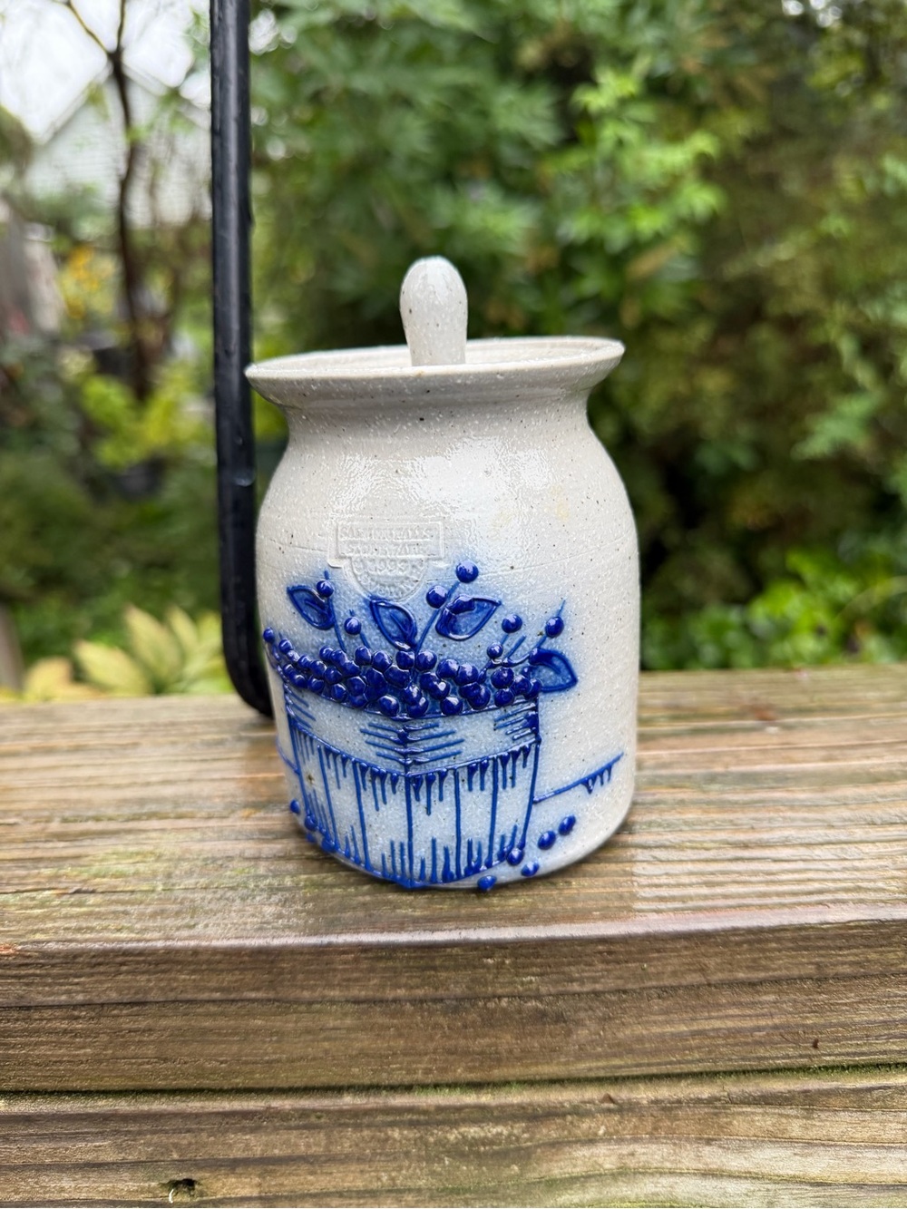 Salmon Falls Stoneware 2 Pc Crock Blueberries In Basket With Lid 5” Ht. 1993